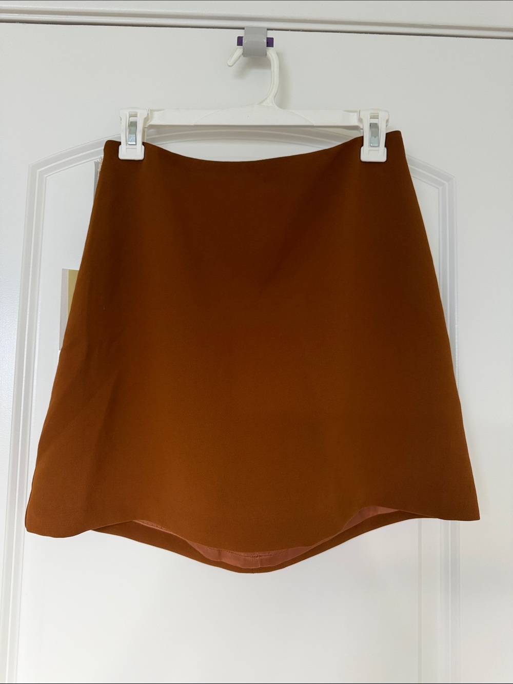 Aritzia Wilfred Women's classic mini skirt in Rich Chesnut